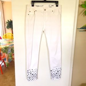 EUC Vineyard Vines White Jeans  with Stars